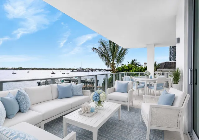 3rd image of 4714 N Flagler Dr, West Palm Beach, FL 33407
