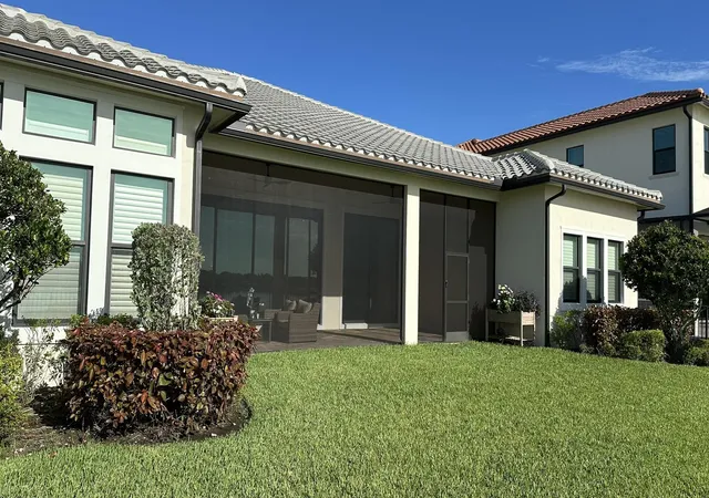 3rd image of 8540 W Parkland Bay Trl, Parkland, FL 33076 | MLS# B26049795