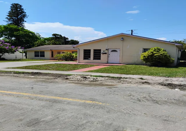 Homes for sale in Dania Beach, FL | 57 Se 12th St, Dania Beach, FL 33004 | MLS# B26049844