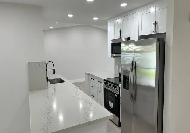 2nd image of 3261 Sw 4th St, Deerfield Beach, FL 33442 | MLS# B26049845