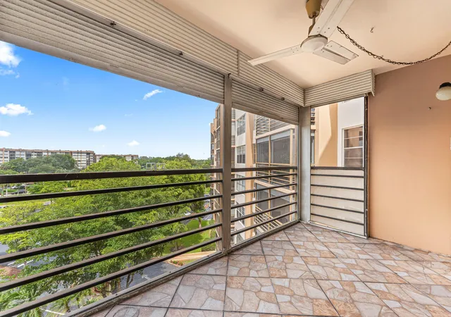 2nd image of 1400 Saint Charles Pl, Pembroke Pines, FL 33026