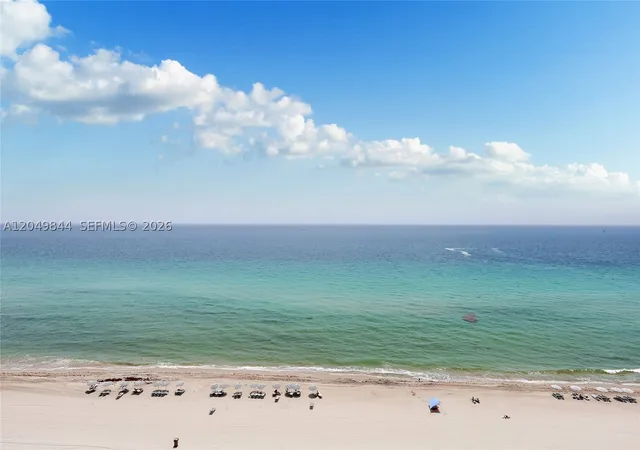 Listing Photo 1 - Condo for sale in building located at 17001 Collins Ave, Sunny Isles Beach, FL 33160 - Unit #1401