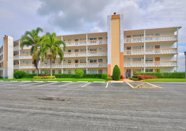 Homes for sale in Boca Raton, FL | 3045 Cornwall C, Boca Raton, FL 33434 | MLS# B26049909