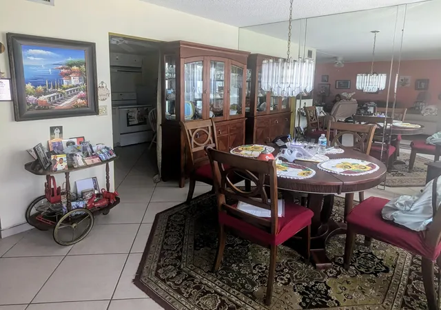 3rd image of 205 Wellington M, West Palm Beach, FL 33417 | MLS# B26050019