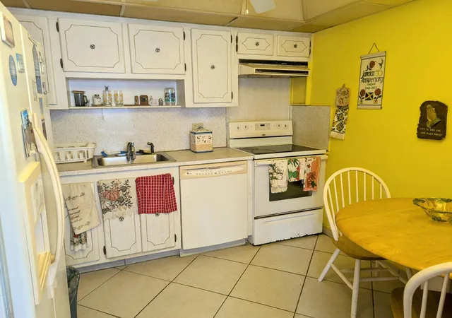4th image of 205 Wellington M, West Palm Beach, FL 33417 | MLS# B26050019