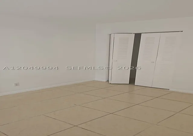 Listing Photo 5 - Condo for sale in building located at 9022 Nw 28Th Dr, Coral Springs, FL 33065 - Unit #2-202