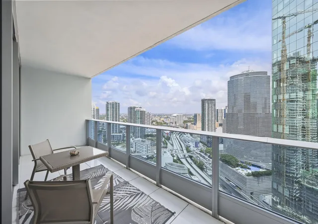 1st image of 200 Biscayne Blvd Wy #3909, Miami, FL 33131 | MLS# B26050104