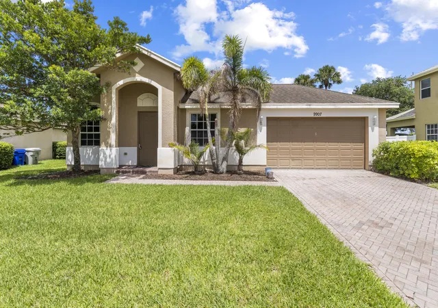 Homes for sale in Vero Beach, FL | 9907 E Verona Cir, Vero Beach, FL 32966 | MLS# B26050093