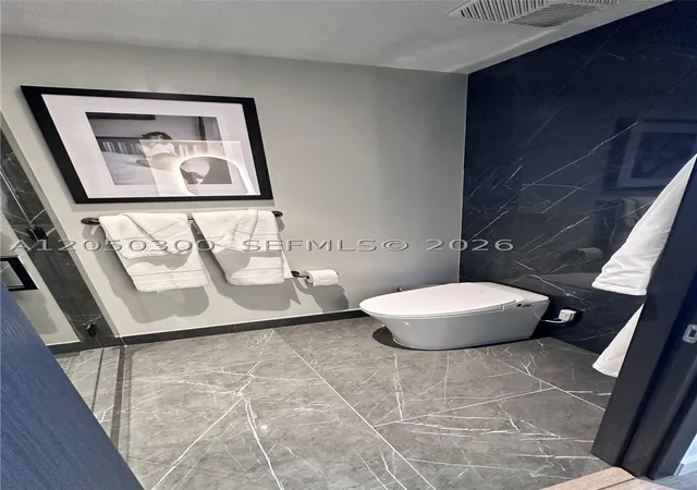 Homes for sale in Miami, FL | 20 Ne 11 Street #2212A, Miami, FL 33132 | MLS# A12050300