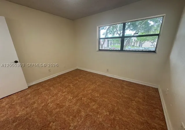 2nd image of 3396 Foxcroft Rd, Miramar, FL 33025