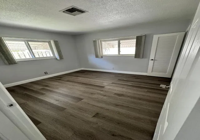 2nd image of 4941 SW 27th Ave, Fort Lauderdale, FL 33312