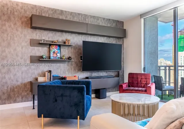 Photo 3 of Condo for sale at 90 Sw 3rd St #3703, Miami, FL 33130 | MLS# A12050445 | Listing updated on 2026-08-03