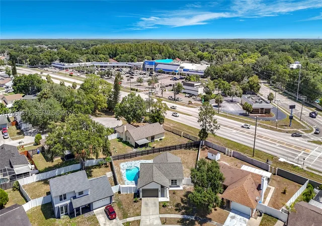 Photo 4 of Sale Pending at 10813 Roundview Lane, Tampa, FL 33624 | MLS# A12050671 | Listing updated on 2026-09-28