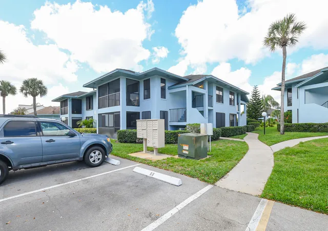 2nd image of 950 S Kanner Hwy #905, Stuart, FL 34994 | MLS# B26050371