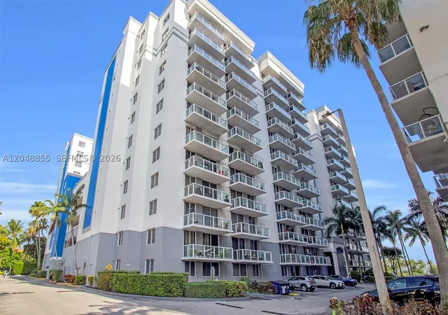 37th image of 5091 Nw 7th St #TS-11, Miami, FL 33126 | MLS# A12048855