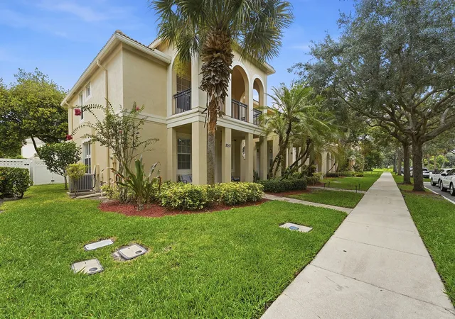 Homes for sale in Palm Beach Gardens, FL | 8057 Murano Cir, Palm Beach Gardens, FL 33418 | MLS# B26050426