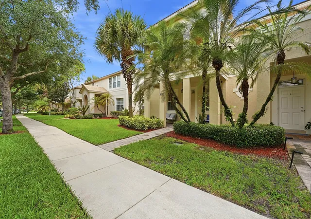 Homes for sale in Palm Beach Gardens, FL | 8057 Murano Cir, Palm Beach Gardens, FL 33418 | MLS# B26050426