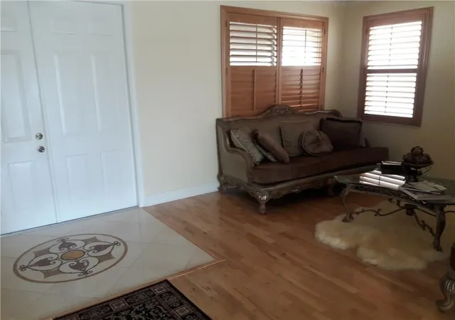 2nd image of 229 Gazetta Wy, West Palm Beach, FL 33413 | MLS# B26050441