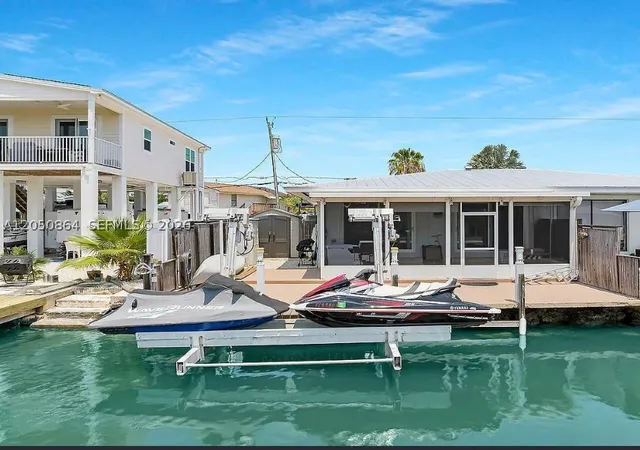 2nd image of 425 89th Street Ocean, Marathon, FL 33050 | MLS# A12050864