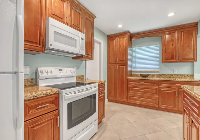 Homes for sale in Boynton Beach, FL | 1101 Sw 15Th St, Boynton Beach, FL 33426 | MLS# B26050459
