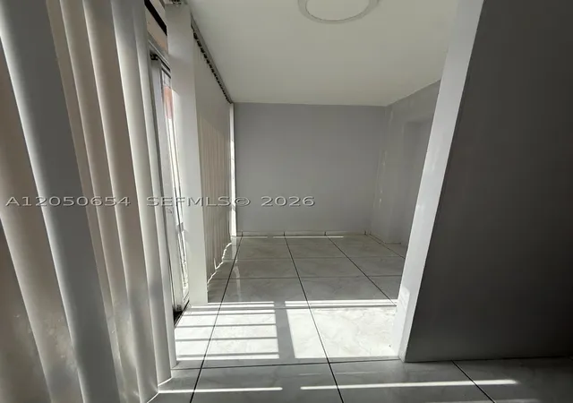 5th image of 1855 W 60Th St #346-B, Hialeah, FL 33012 | MLS# A12050654