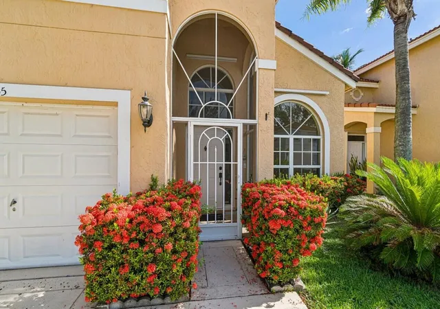 Homes for sale in Lake Worth, FL | 7835 Springfield Lake Dr, Lake Worth, FL 33467 | MLS# B26050481