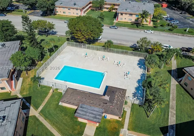 10th image of 12830 Sw 43rd Dr #163-B, Miami, FL 33175 | MLS# A12050823