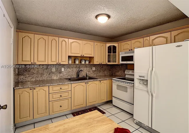 4th image of 12830 Sw 43Rd Dr, Miami, FL 33175
