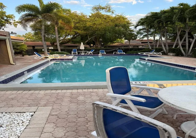 Homes for sale in Hollywood, FL | 802 Saint Andrews Rd #15, Hollywood, FL 33021 | MLS# B26050491