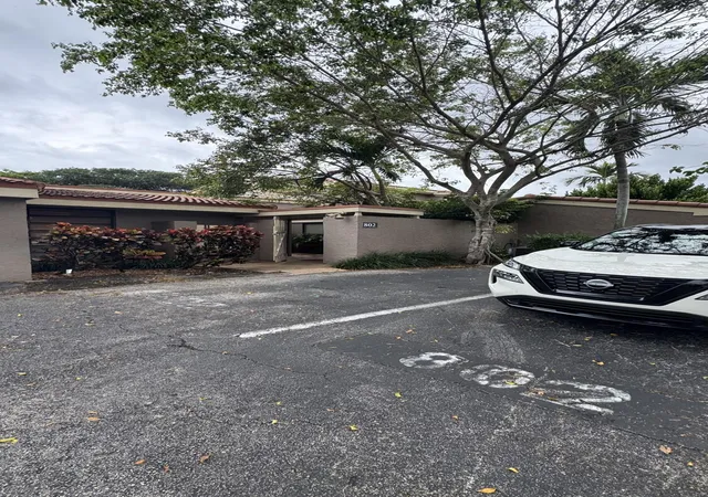 Homes for sale in Hollywood, FL | 802 Saint Andrews Rd #15, Hollywood, FL 33021 | MLS# B26050491