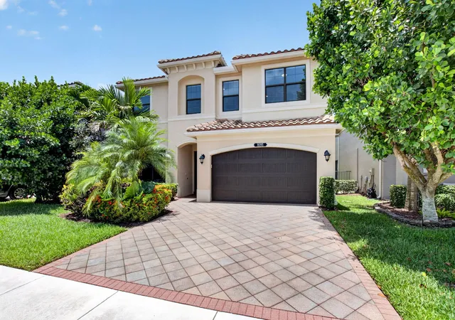 3rd image of 8095 Ironstone Dr, Delray Beach, FL 33446 | MLS# B26050486
