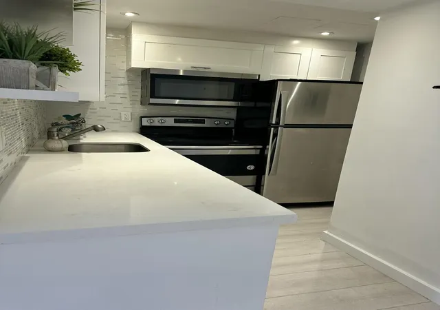 4th image of 800 West Ave #637, Miami Beach, FL 33139 | MLS# B26050501