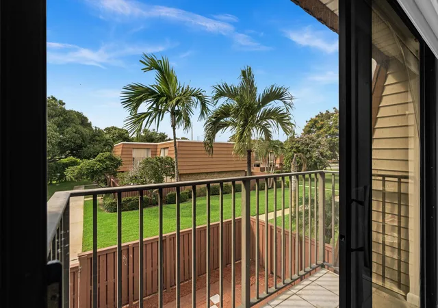 Homes for sale in Deerfield Beach, FL | 2961 Sw 11th Pl N, Deerfield Beach, FL 33442 | MLS# B26050530