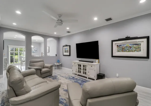 Homes for sale in Stuart, FL | 1560 Se Sheffield Ter N #103, Stuart, FL 34994 | MLS# B26050529