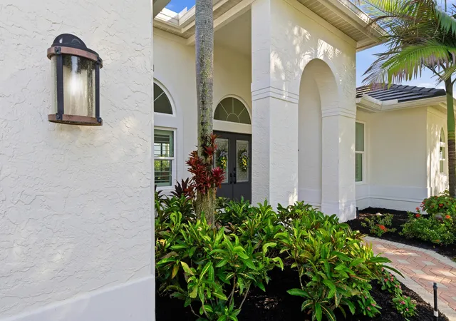Homes for sale in Palm City, FL | 2206 Sw Whitemarsh Wy, Palm City, FL 34990 | MLS# B26050547