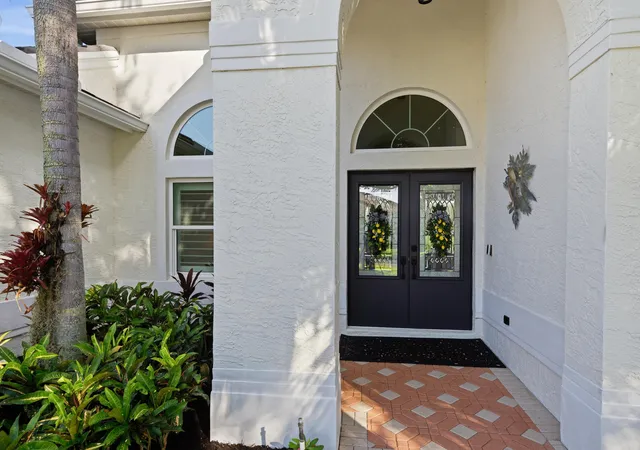 Homes for sale in Palm City, FL | 2206 Sw Whitemarsh Wy, Palm City, FL 34990 | MLS# B26050547
