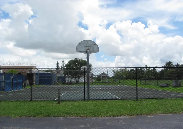 Homes for sale in Margate, FL | 8090 Nw 12th St #D, Margate, FL 33063 | MLS# B26050549
