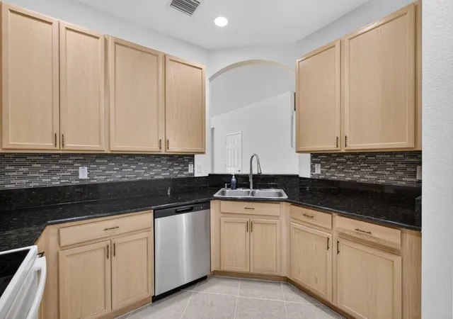 4th image of 4991 Bonsai Cir, Palm Beach Gardens, FL 33418
