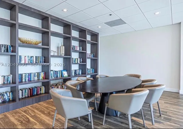 2nd image of 20515 E Country Clb Dr, Aventura, FL 33180