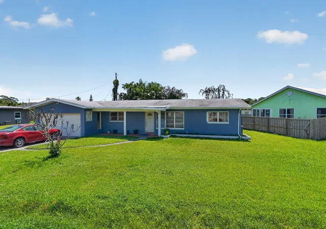 Homes for sale in Port St Lucie, FL | 113 W Arbor Ave, Port St Lucie, FL 34952 | MLS# B26050634