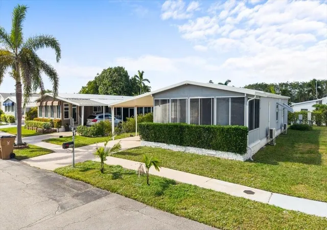 Homes for sale in Deerfield Beach, FL | 5389 Nw 3rd Ave, Deerfield Beach, FL 33064 | MLS# B26050681