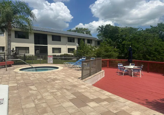 Homes for sale in Plantation, FL | 8133 Nw 17th Manor, Plantation, FL 33322 | MLS# B26050714