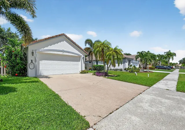 2nd image of 1891 Oak Berry Cir, Wellington, FL 33414 | MLS# B26050746