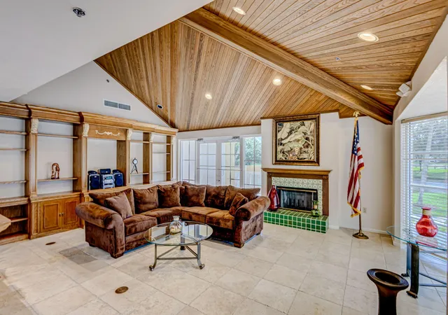 77th image of 1891 Oak Berry Cir, Wellington, FL 33414 | MLS# B26050746