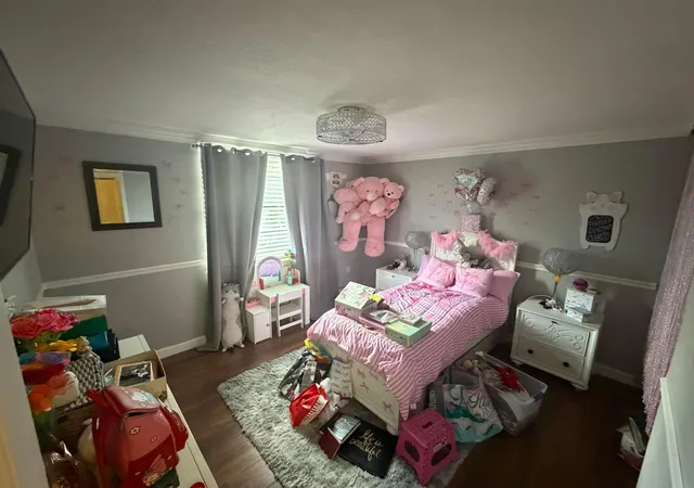 3rd image of 1711 SE Whitehall Dr, Davie, FL 33324