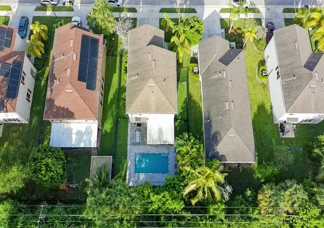 35th image of 3758 Whitney Park Ln, Lake Worth, FL 33463 | MLS# B26050770