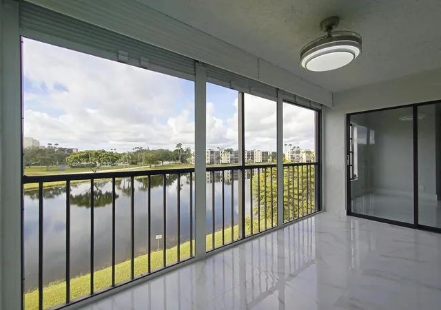 Homes for sale in Delray Beach, FL | 7320 Amberly Ln #305, Delray Beach, FL 33446 | MLS# B26050775