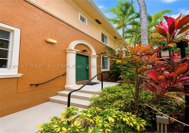 Photo 3 of Townhouse for sale at 2941 Ne 185th St #1311, Aventura, FL 33180 | MLS# A12051328 | Listing updated on 2026-07-28