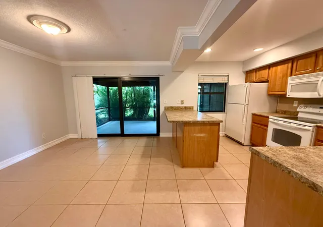Homes for sale in Palm Beach Gardens, FL | 814 Sandtree Dr, Palm Beach Gardens, FL 33403 | MLS# B26050804