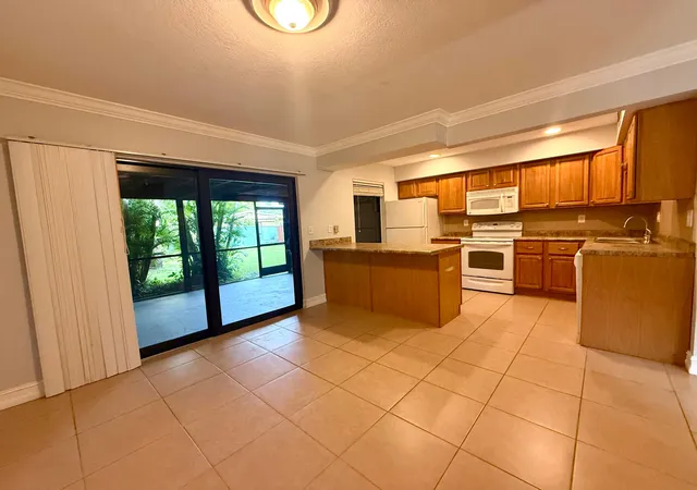 Homes for sale in Palm Beach Gardens, FL | 814 Sandtree Dr, Palm Beach Gardens, FL 33403 | MLS# B26050804